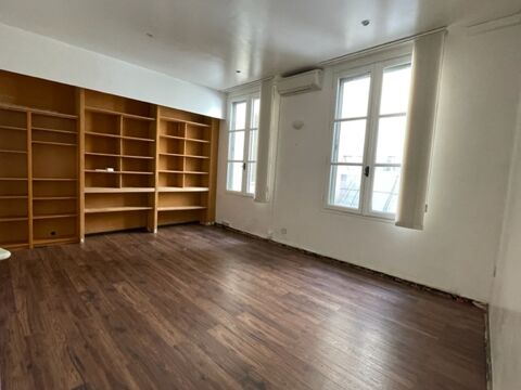   5 AIGUILLERIE - Local professionel de 102.73 m² 