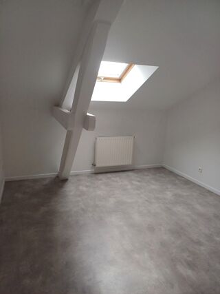  Appartement à louer 3 pièces 74 m²