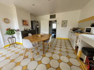 Appartement à louer 4 pièces 166 m²