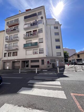  Parking / Garage � louer 20 m�