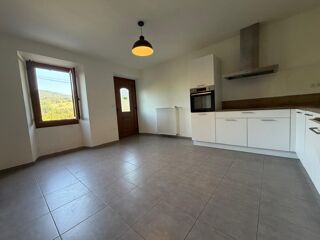  Appartement à louer 3 pièces 106 m²