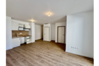 Appartement à louer 3 pièces 63 m²