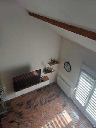  Maison à louer 7 pièces 180 m²