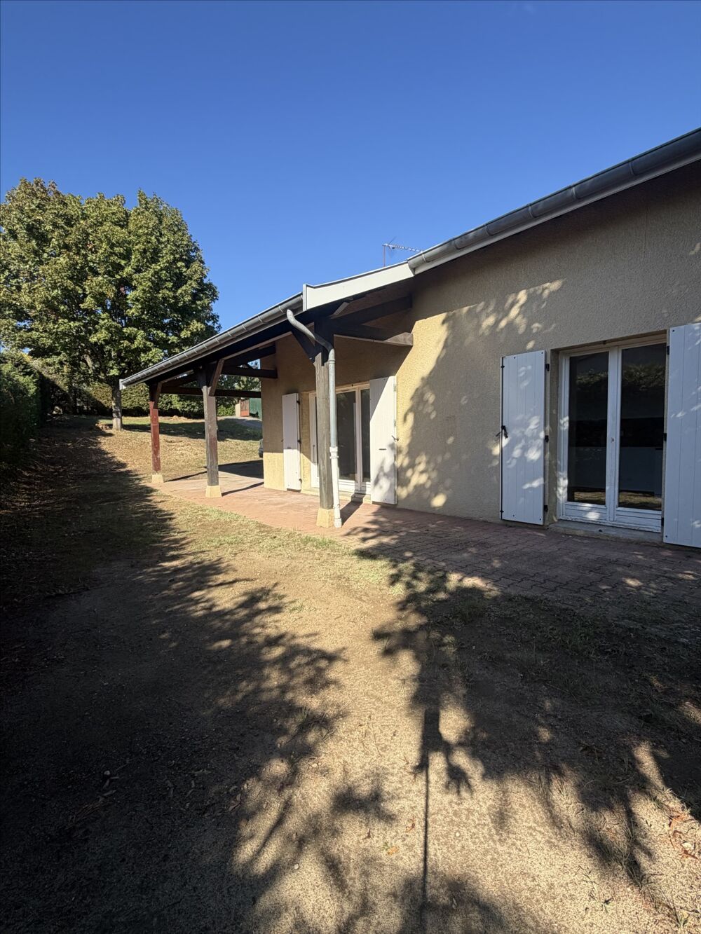 Location Maison Maison de plain-pied de 94 m² avec jardin et garage Saint-genis-laval