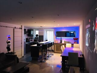 Location Maison Charmante maison de village T4 avec garage cour fermée Anse