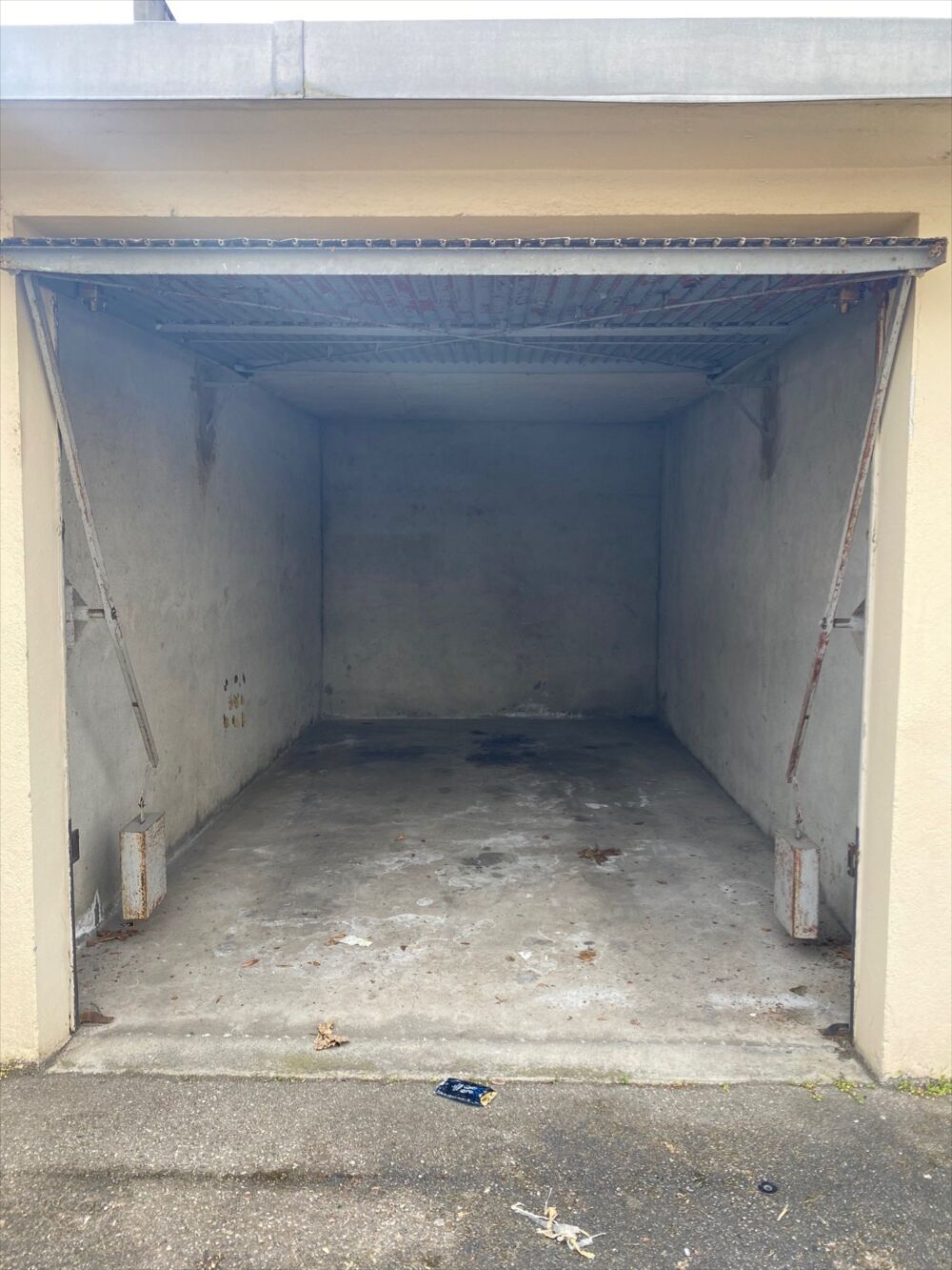 Location Parking/Garage GARAGE PROCHE FRONTIÈRE Gaillard