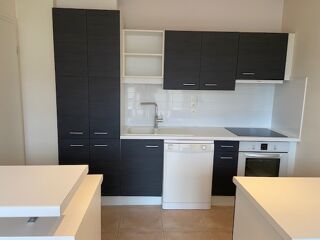  Appartement à louer 2 pièces 63 m²