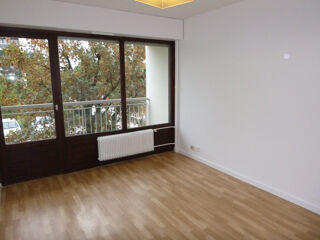  Appartement à louer 2 pièces 43 m²