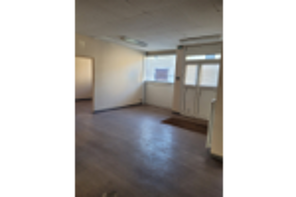   LOCATION  -LOCAL PRO en centre ville DOMBASLE SUR MEURTHE 