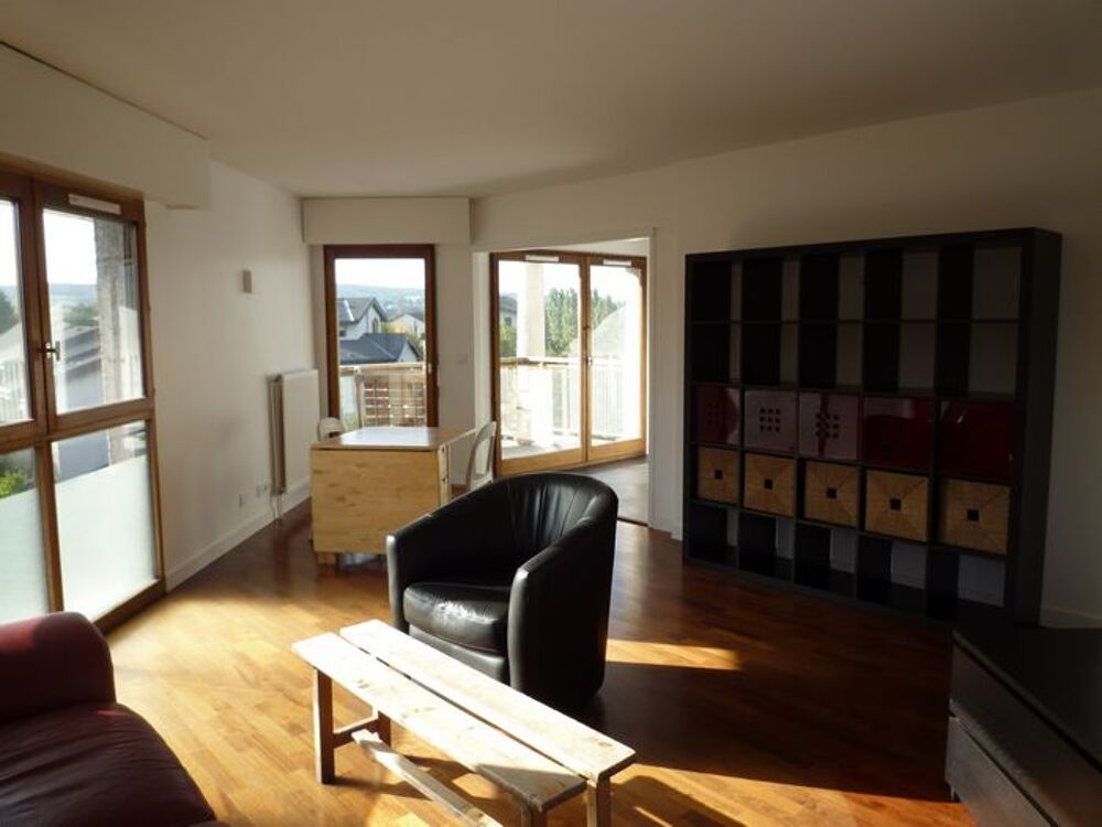 Location Appartement Grand Type 3 rénové et meublé Cran-gevrier
