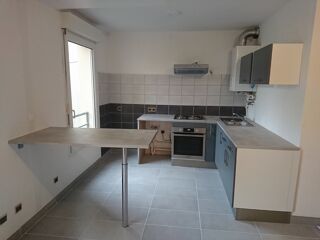  Appartement à louer 4 pièces 72 m²