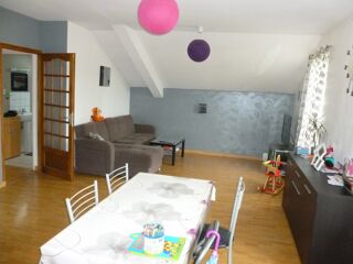  Appartement à louer 3 pièces 79 m²