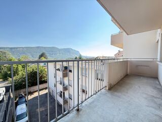  Appartement à louer 3 pièces 65 m² Ambilly