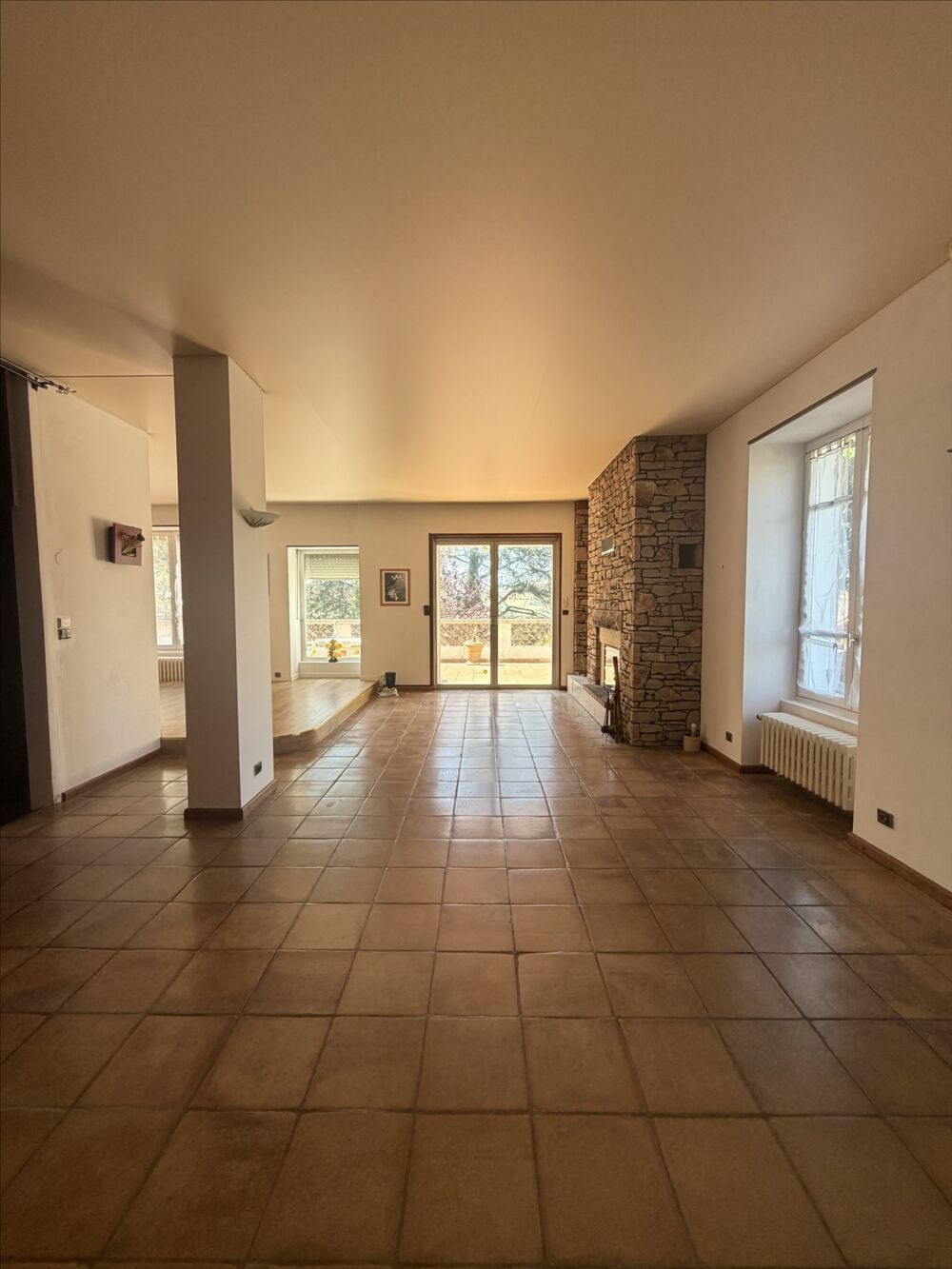 Vente Maison Maison de caractère avec terrasse plein sud et terrain arboré Vaugneray
