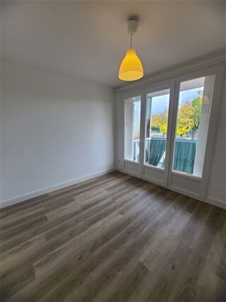  Appartement à louer 1 pièce 16 m²