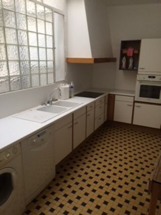  Appartement à louer 4 pièces 99 m²