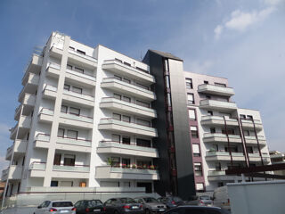  Parking / Garage à louer 14 m²