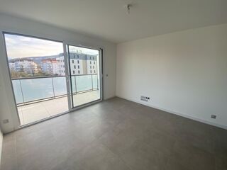  Appartement à louer 2 pièces 43 m²