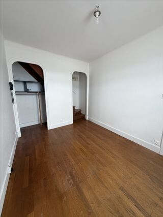  Maison à louer 6 pièces 108 m²