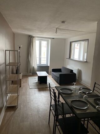  Appartement à louer 2 pièces 55 m²