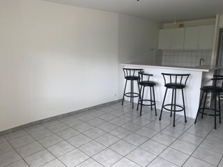  Appartement à louer 1 pièce 33 m²