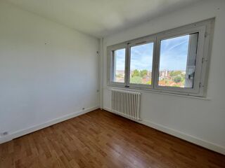  Appartement � louer 4 pi�ces 80 m�