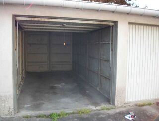  Parking / Garage à louer 