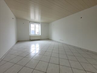  Appartement à louer 3 pièces 82 m²