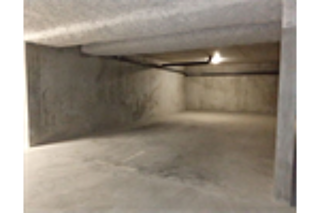  Parking / Garage � louer 25 m�