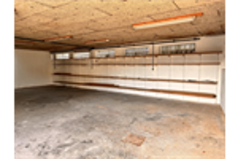 Entrep&ocirc;t 750 74650 Chavanod