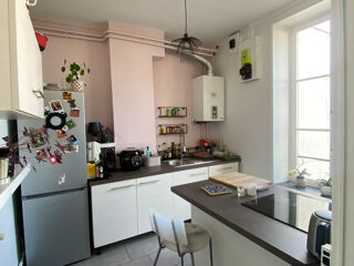  Appartement à louer 3 pièces 83 m²