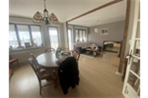  Appartement � louer 5 pi�ces 116 m�