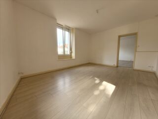 Appartement à louer 2 pièces 70 m²