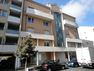  Parking / Garage à louer 12 m²