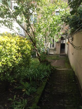  Appartement à louer 3 pièces 71 m²