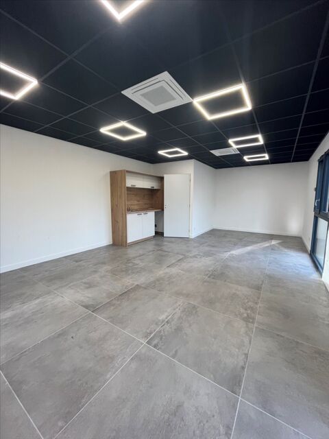   Local Neuf de 36m² à VAUGNERAY 