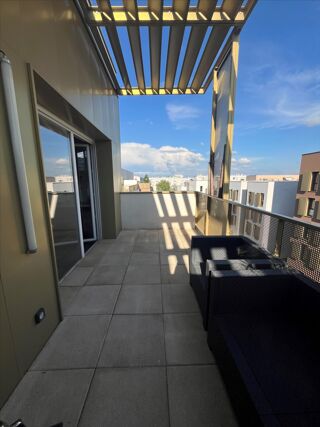  Appartement à louer 3 pièces 67 m²