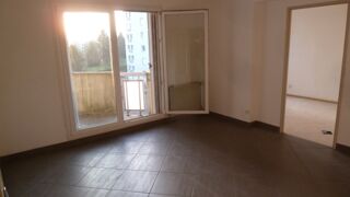  Appartement à louer 2 pièces 45 m²