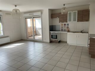  Appartement à louer 3 pièces 59 m²