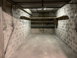  Parking / Garage à louer 