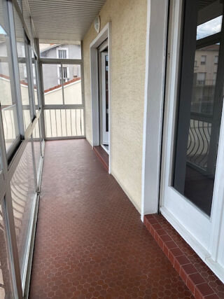  Appartement à louer 4 pièces 93 m²