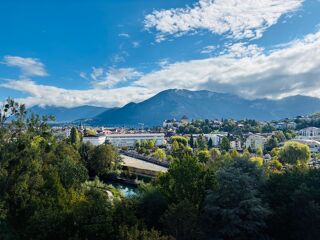  Appartement à louer 2 pièces 52 m² Annecy