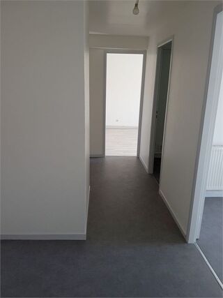  Appartement à louer 3 pièces 66 m²
