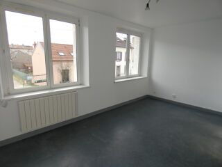  Appartement à louer 3 pièces 49 m²