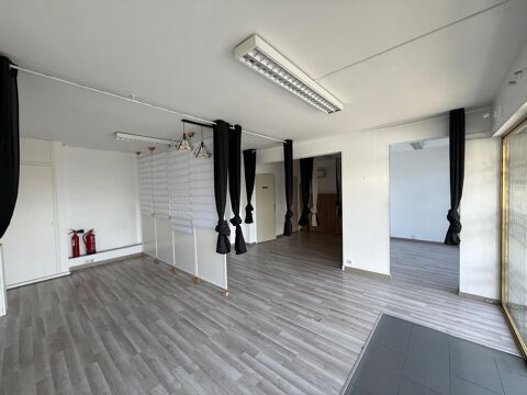   Local commercial avec vitrine 