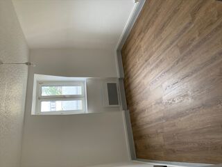 Appartement à louer 4 pièces 76 m²