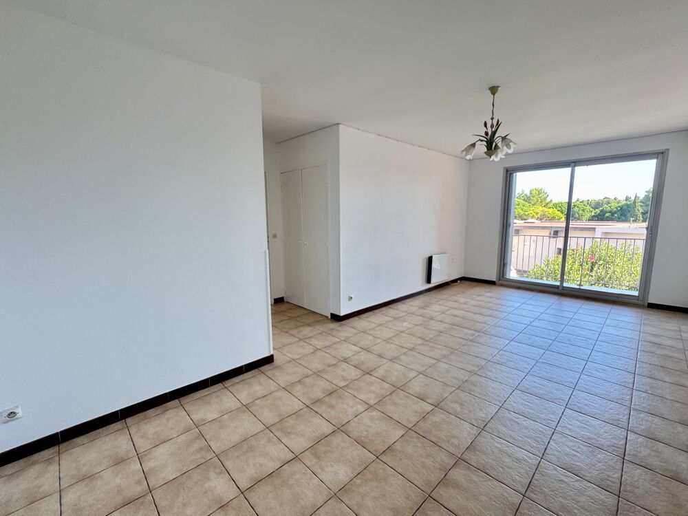 Location Appartement F2 residence sécurisée avec gd balcon et parking Beziers