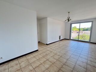 Location Appartement F2 residence sécurisée avec gd balcon et parking Beziers