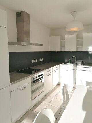 Appartement à louer 3 pièces 62 m²