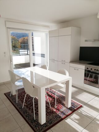  Appartement à louer 3 pièces 62 m²
